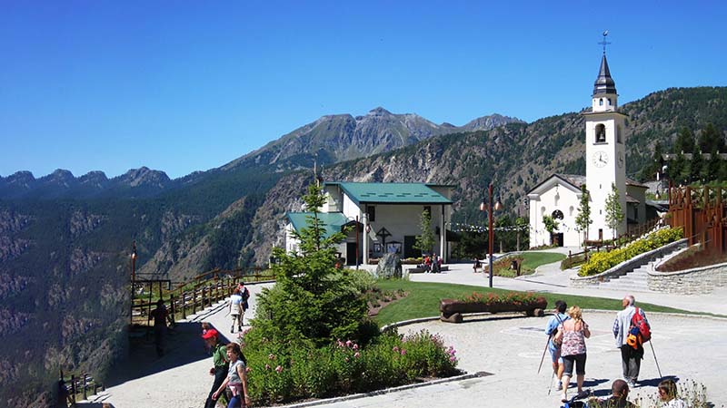 Chamois, ad Aosta, è la capitale dei matrimoni finiti